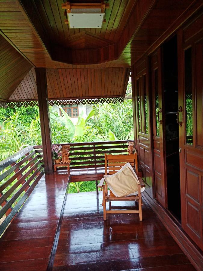 เรือนไทยใจสุขเอ๋ย Hotel Ban Bang Wa Bagian luar foto